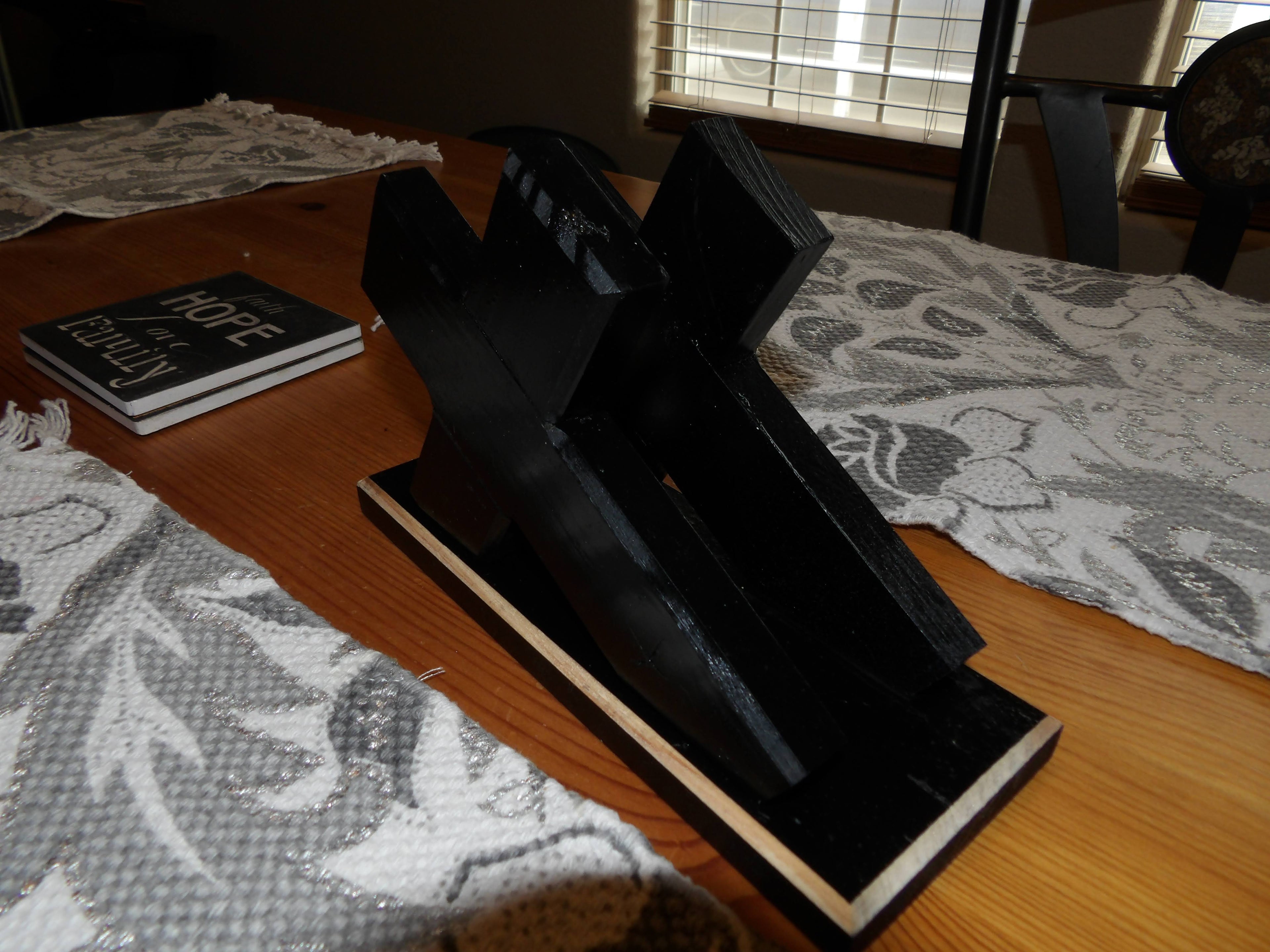Cross Napkin Holder - Black